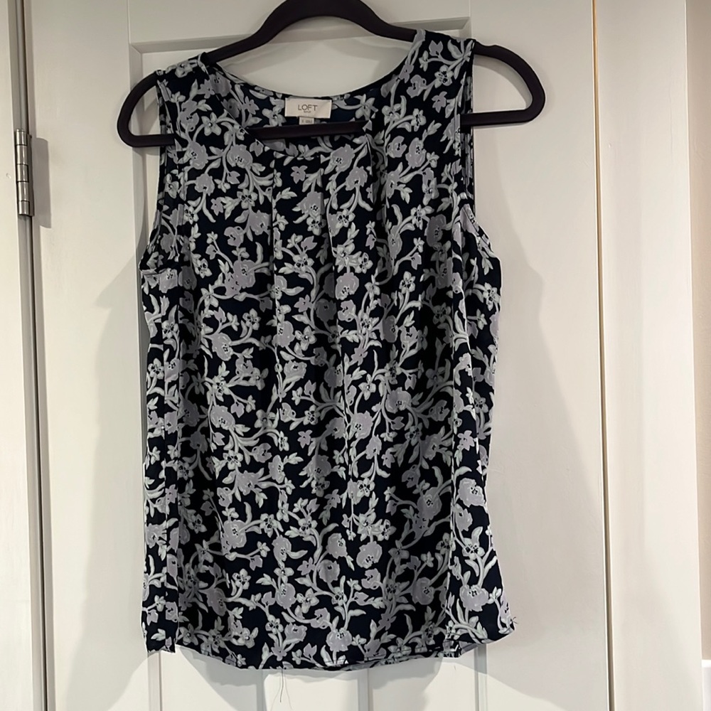 Loft sleeveless blouse